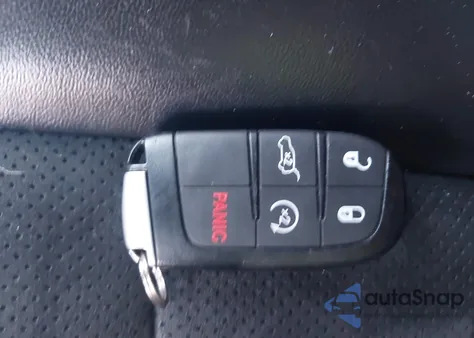 2019 Jeep Grand Cherokee Altitude 4X4 z USA, uszkodzony, nr VIN 1C4RJFAG6KC854091